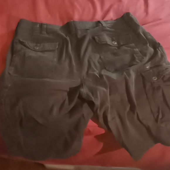 Black shorts - Picture 2 of 2